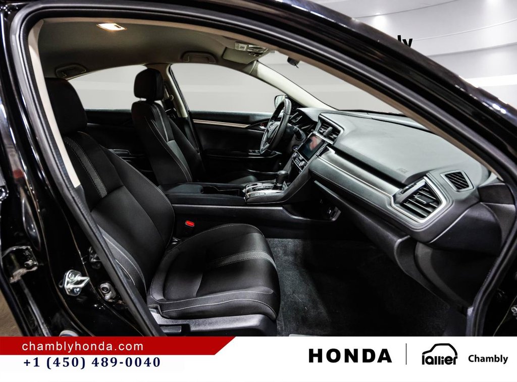Honda Civic LX CVT Sedan 2018 à Montréal, Québec - 17 - w1024h768px