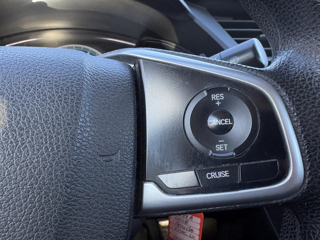 Honda Civic LX Manual I HEATED SEATS I CARPLAY I CAMERA I BLUETOOTH 2018 à Montréal, Québec - 11 - w1024h768px