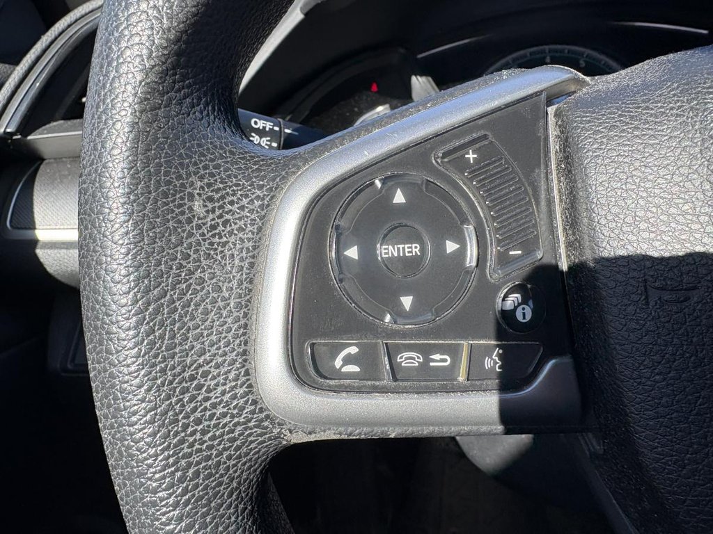 Honda Civic LX Manual I HEATED SEATS I CARPLAY I CAMERA I BLUETOOTH 2018 à Montréal, Québec - 12 - w1024h768px