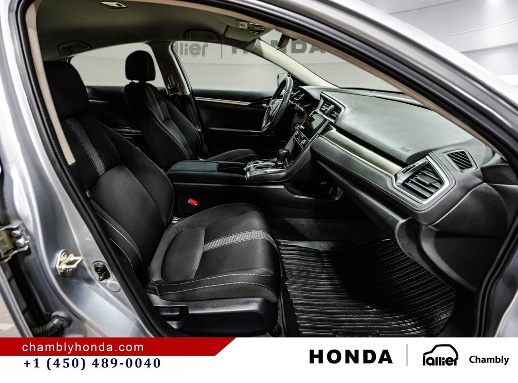 2019 Honda Civic LX 50,000 KM ONLY I CARPLAY I HEATED SEATS I BLUETOOTH I CAMERA I ACTIVE SECURITY in Montréal, Quebec - 17 - w1024h768px