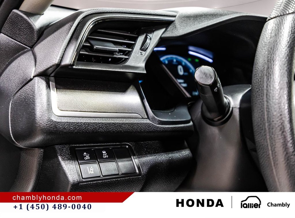 2019 Honda Civic LX 50,000 KM ONLY I CARPLAY I HEATED SEATS I BLUETOOTH I CAMERA I ACTIVE SECURITY in Montréal, Quebec - 20 - w1024h768px