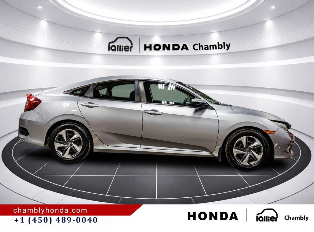 2019 Honda Civic LX 50,000 KM ONLY I CARPLAY I HEATED SEATS I BLUETOOTH I CAMERA I ACTIVE SECURITY in Montréal, Quebec - 8 - w1024h768px
