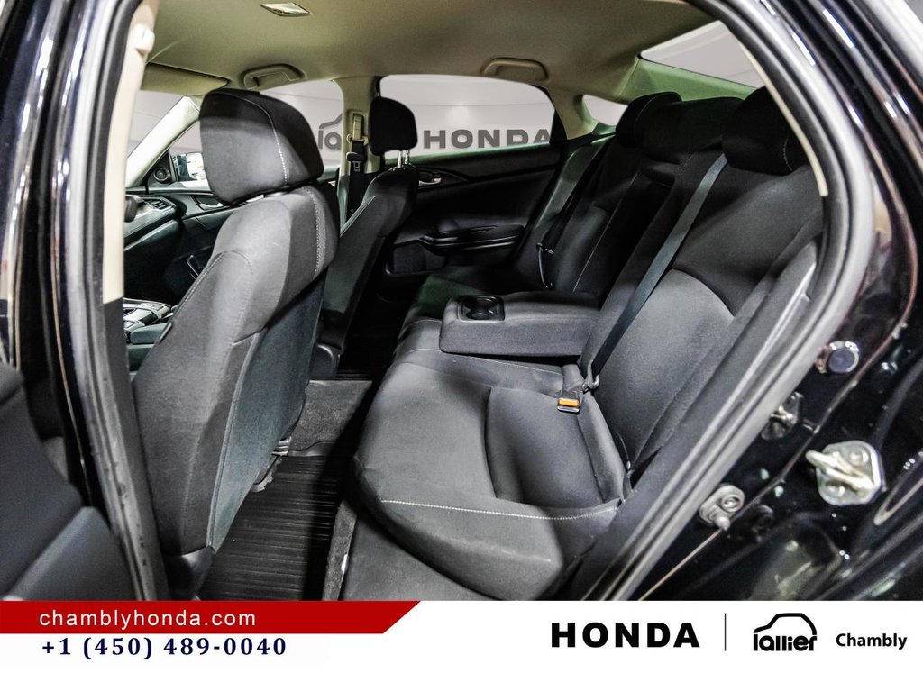 2019 Honda Civic LX Manual!!! CARPLAY I HEATED SEATS I BLUETOOH I CAMERA in Montréal, Quebec - 13 - w1024h768px