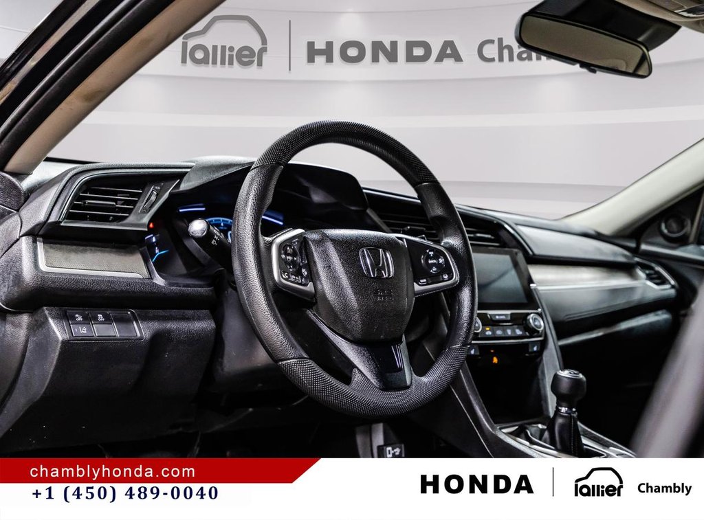 2019 Honda Civic LX Manual!!! CARPLAY I HEATED SEATS I BLUETOOH I CAMERA in Montréal, Quebec - 19 - w1024h768px