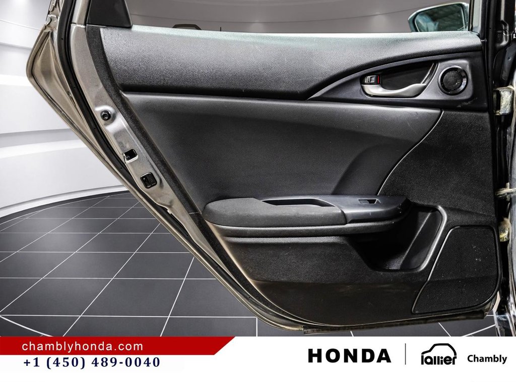 Honda Civic LX Hatchback I MAGS I CARPLAY I HEATED SEATS I CAMERA I ACTIVE SECURITY 2020 à Montréal, Québec - 12 - w1024h768px