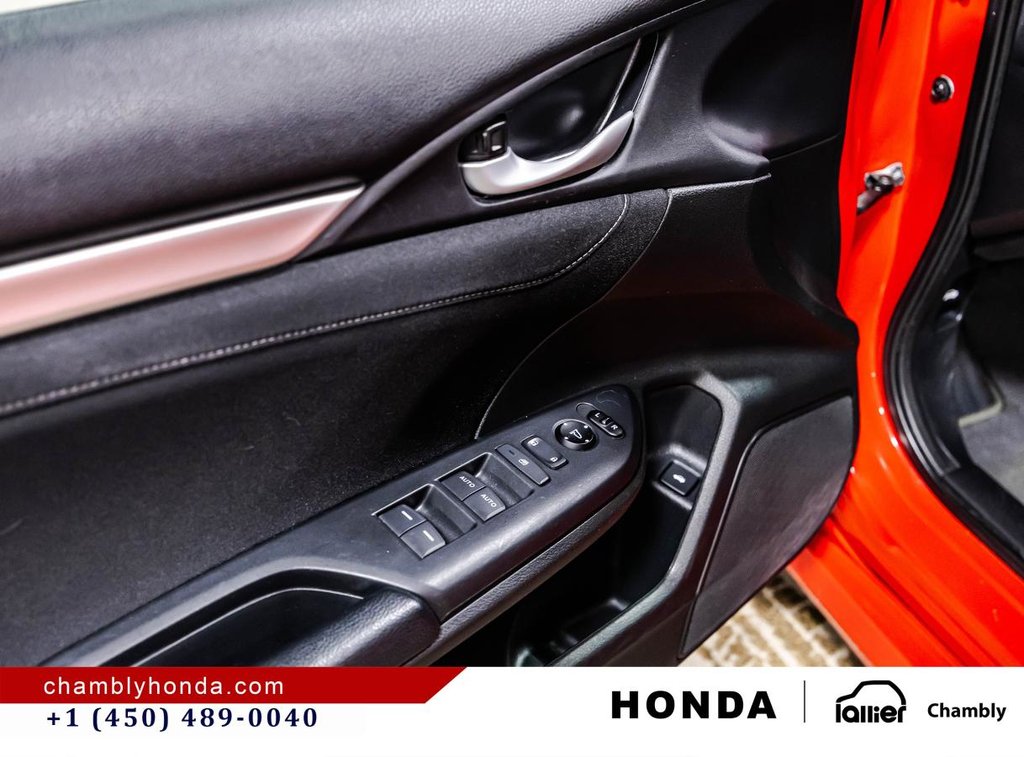 2020 Honda Civic Sport  SUNROOF I MAGS I CARPLAY I HEATED SEATS I STARTER I ACTIVGE SECURITY in Montréal, Quebec - 11 - w1024h768px