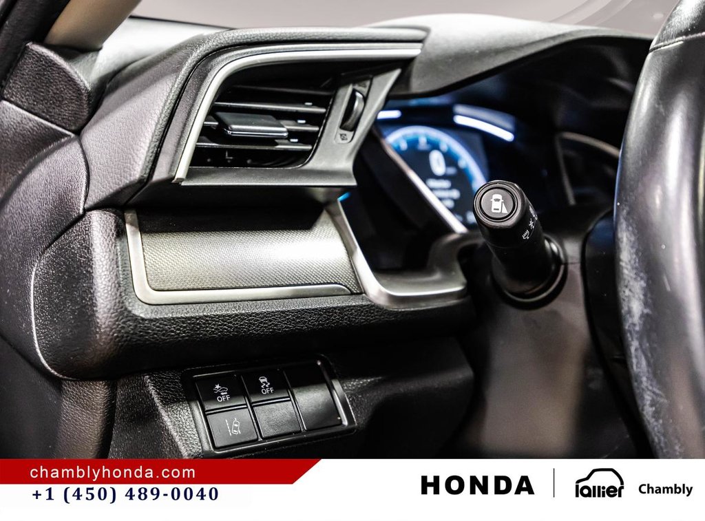 2021 Honda Civic EX I SUNROOF I MAGS I STERTATER I HEATED SEATS I CARPLAY I ACTIVE SECURITY in Montréal, Quebec - 22 - w1024h768px