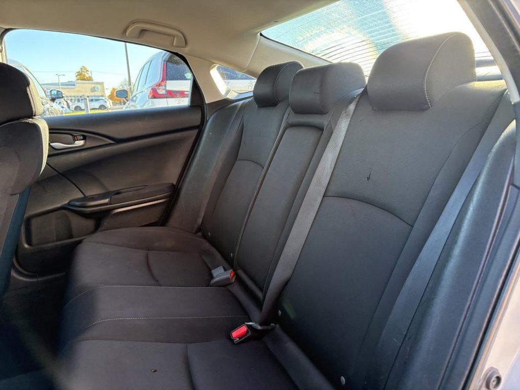 2021 Honda Civic LX CVT Sedan in Montréal, Quebec - 5 - w1024h768px