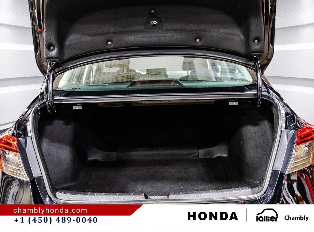 2022 Honda Civic EX CVT Sedan in Montréal, Quebec - 15 - w1024h768px