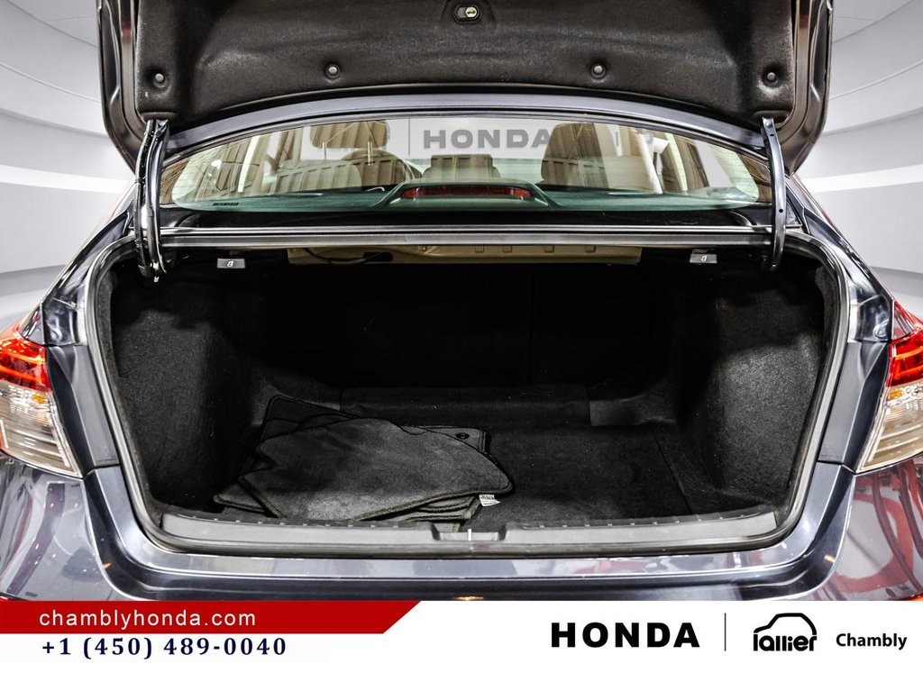 Honda Civic LX CVT Sedan 2022 à Montréal, Québec - 15 - w1024h768px