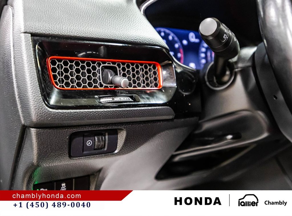 2022 Honda Civic Manual in Montréal, Quebec - 23 - w1024h768px