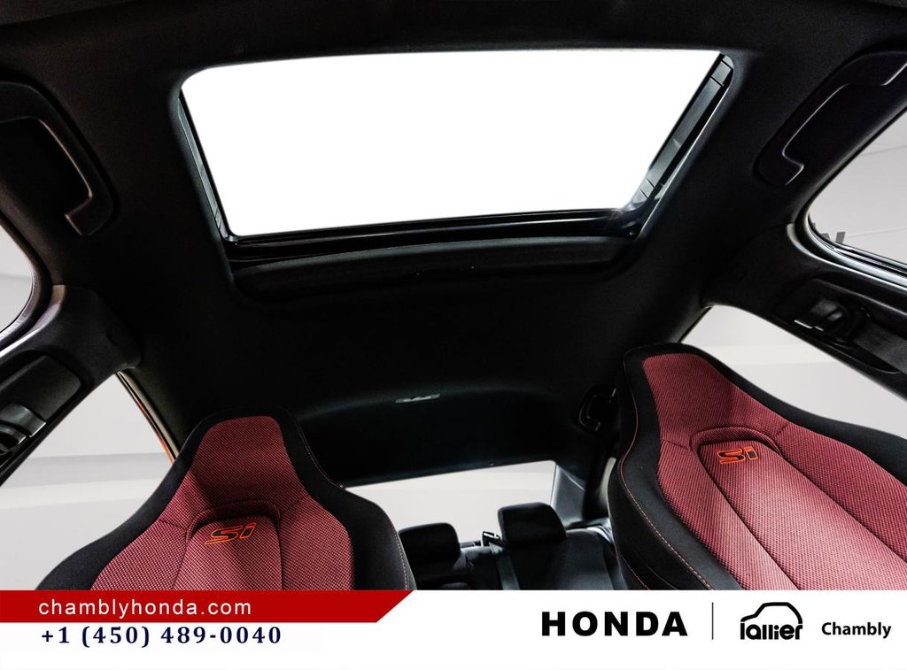 2022 Honda Civic Manual in Montréal, Quebec - 20 - w1024h768px