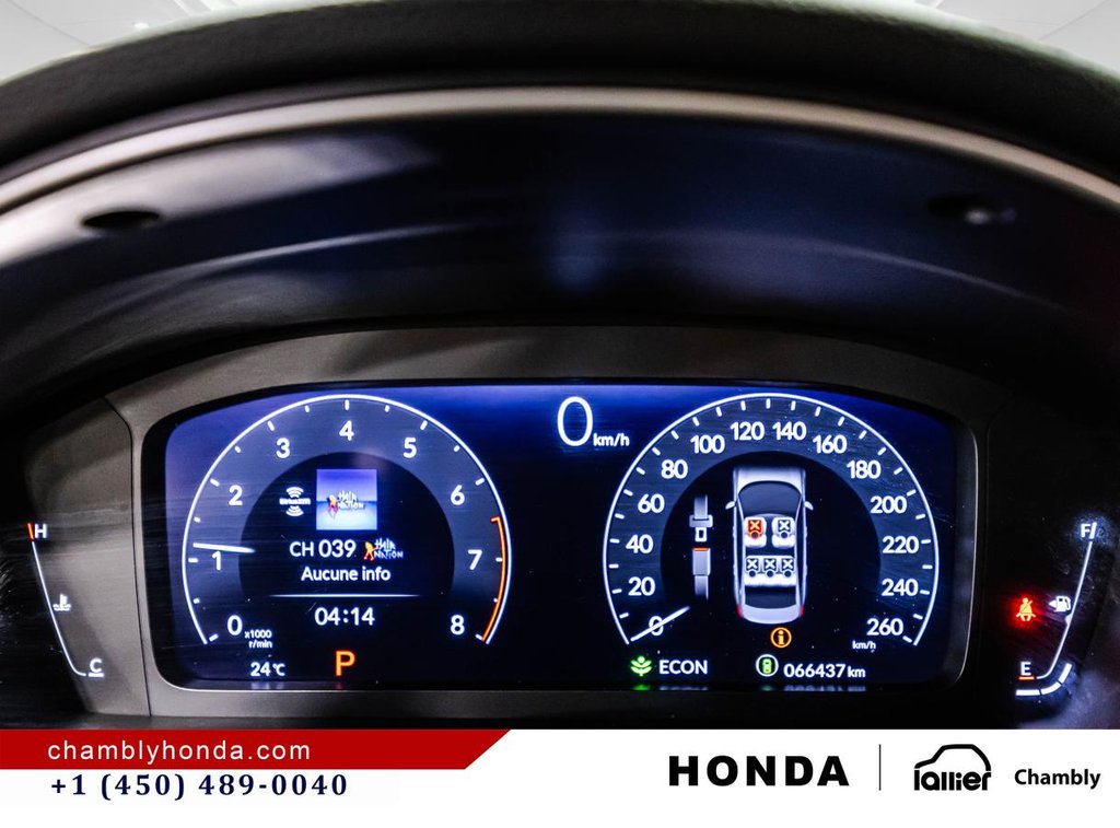 2022 Honda Civic Touring MAGS I SUNROOF I HEATED SEATS & STEERING WHEEL I CARPLAY I ACTIVE SECURITY in Montréal, Quebec - 24 - w1024h768px