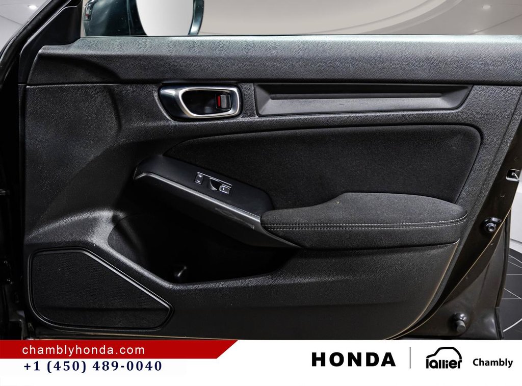 2022 Honda Civic LX  CARPLAY I HEATED SEATS I CAMERA I STARTER I ACTIVE SECURITY in Montréal, Quebec - 16 - w1024h768px