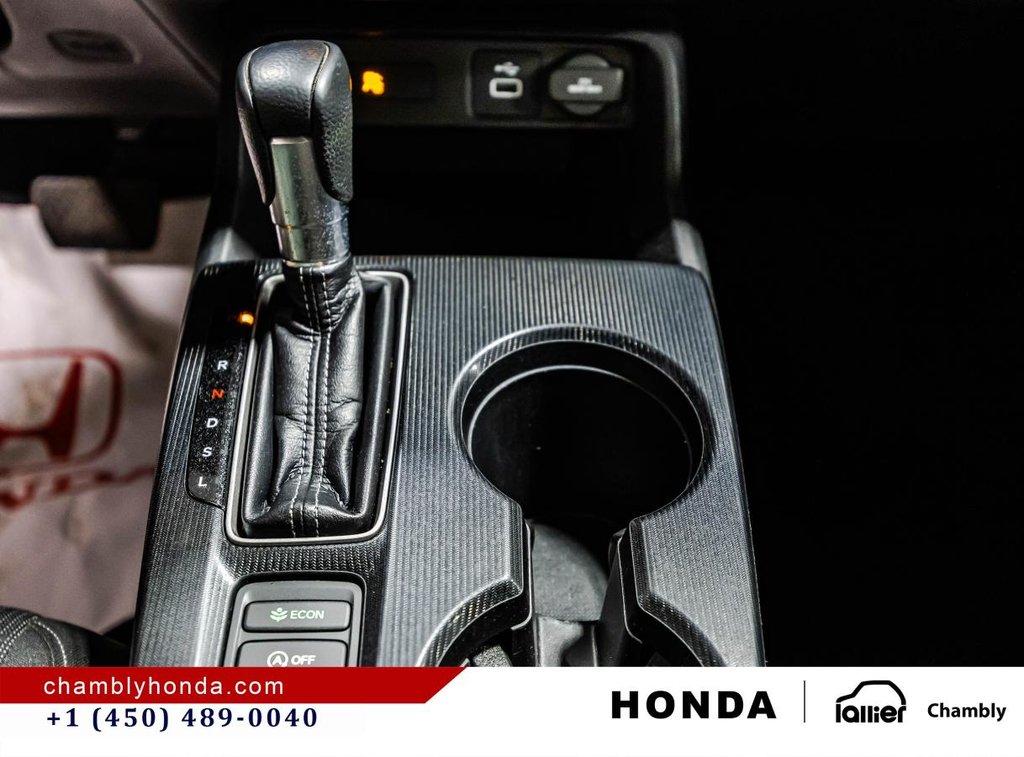 2022 Honda Civic LX CARPLAY I HEATED SEATS I CAMERA I ACTIVE SECURITY in Montréal, Quebec - 24 - w1024h768px
