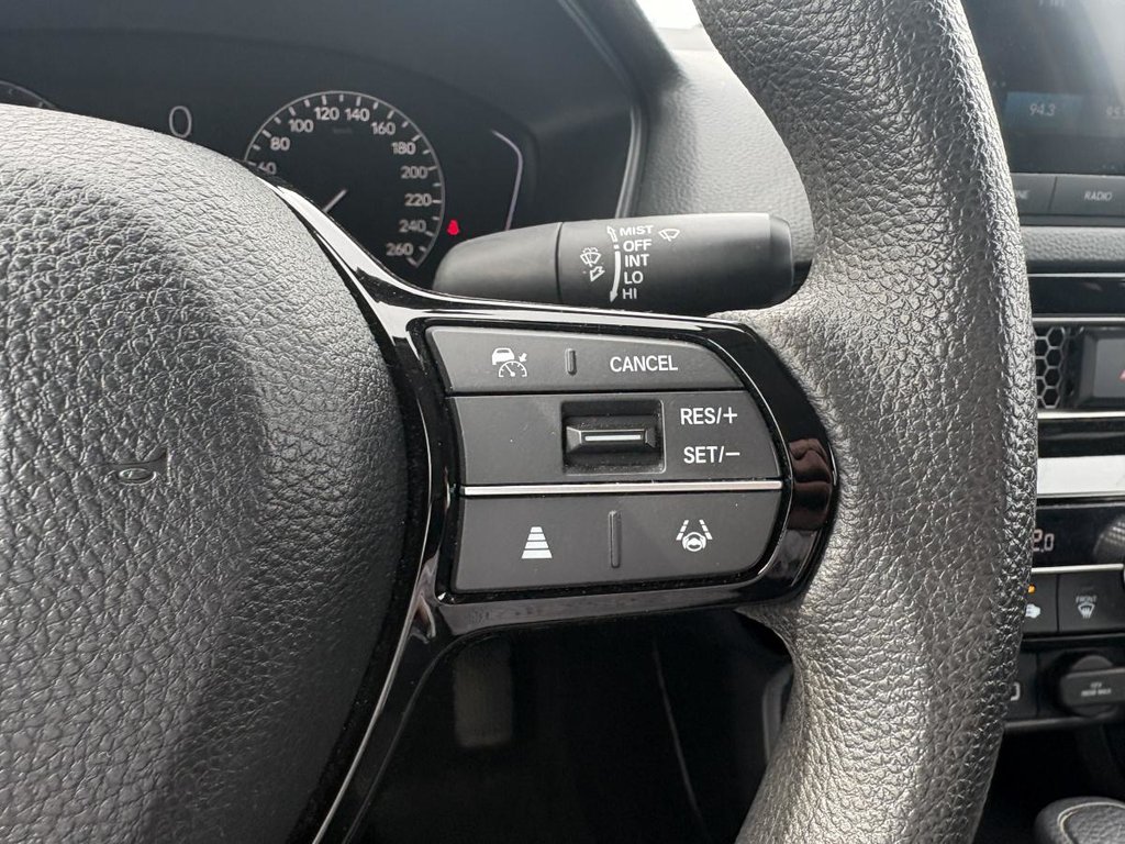 2023 Honda Civic LX 34,000 KM CARPLAY I STERTER I HEATED SEATS I CAMERA I ACTIVE SECURITY in Montréal, Quebec - 8 - w1024h768px