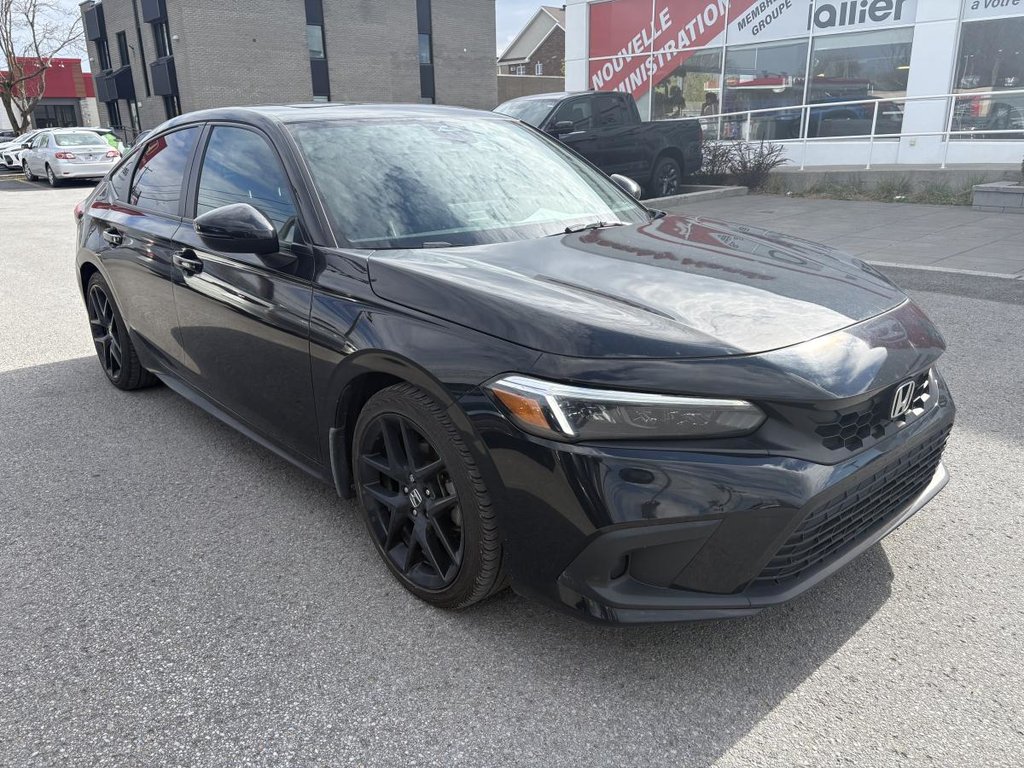Honda Civic Sport Hatchback 36,000 KM I SUNROOF I MAGS I CARPLAY I STARTER I HEATED SEATS I ACTIVE SECURITY 2023 à Montréal, Québec - 1 - w1024h768px
