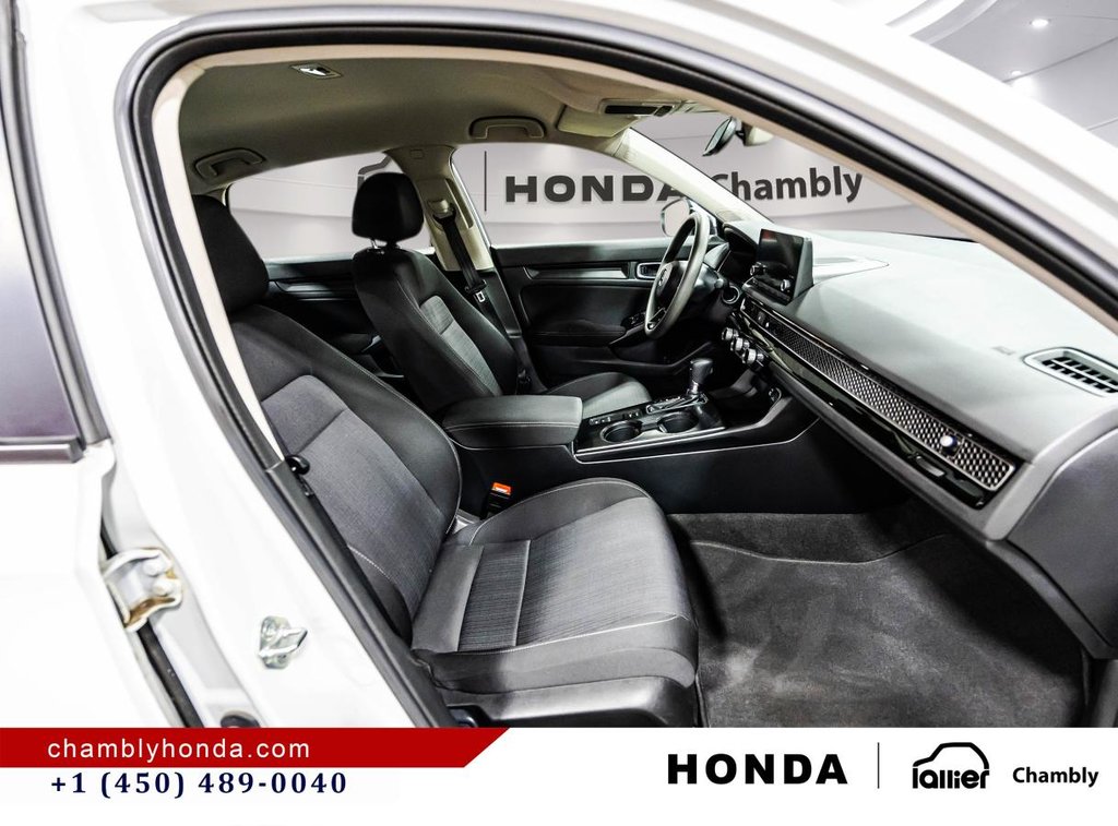 2023 Honda Civic LX 15,000 KM!!! I CARPLAY I HEATED SEATS I CAMERA I STARTER I ACTIVE SECURITY in Montréal, Quebec - 17 - w1024h768px
