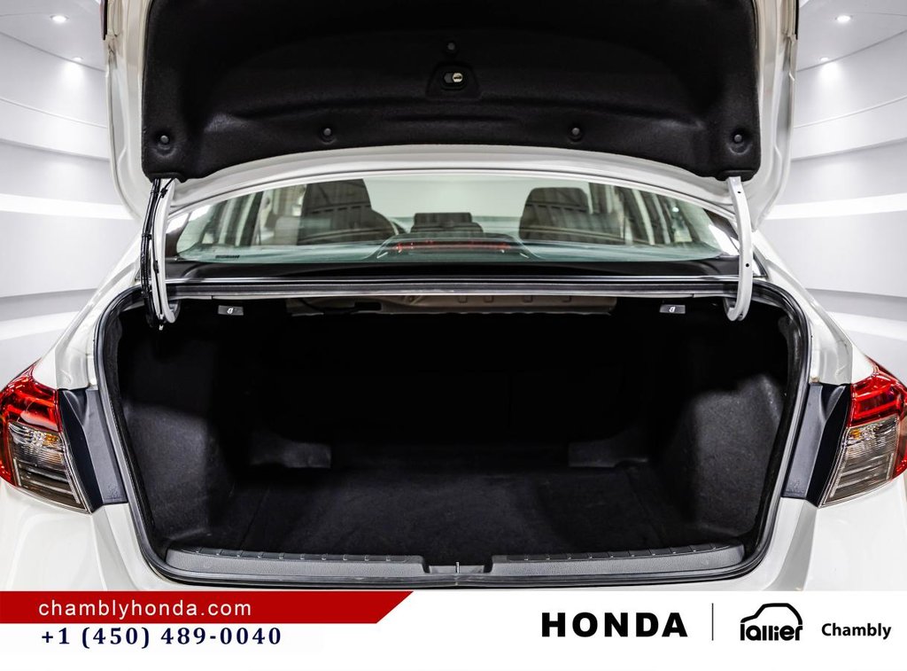 2023 Honda Civic LX 15,000 KM!!! I CARPLAY I HEATED SEATS I CAMERA I STARTER I ACTIVE SECURITY in Montréal, Quebec - 15 - w1024h768px