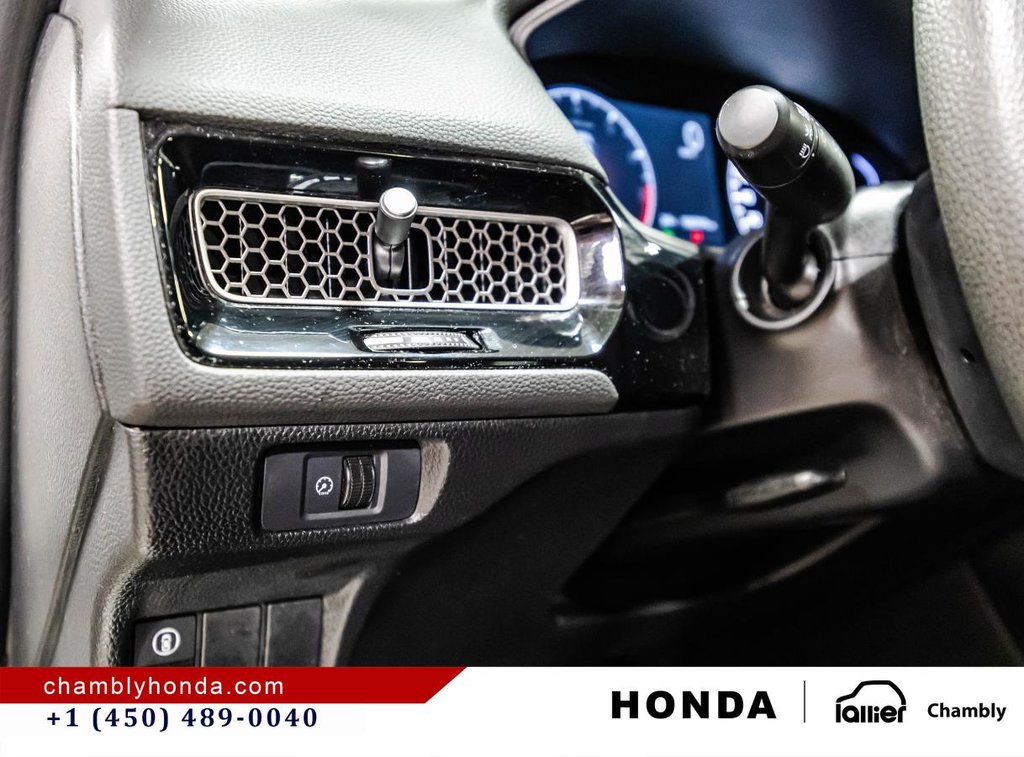 2024 Honda Civic LX-B HEATED SEATS I STARTER I CARPLAY I CAMERA I ACTIVE SECURITY in Montréal, Quebec - 20 - w1024h768px