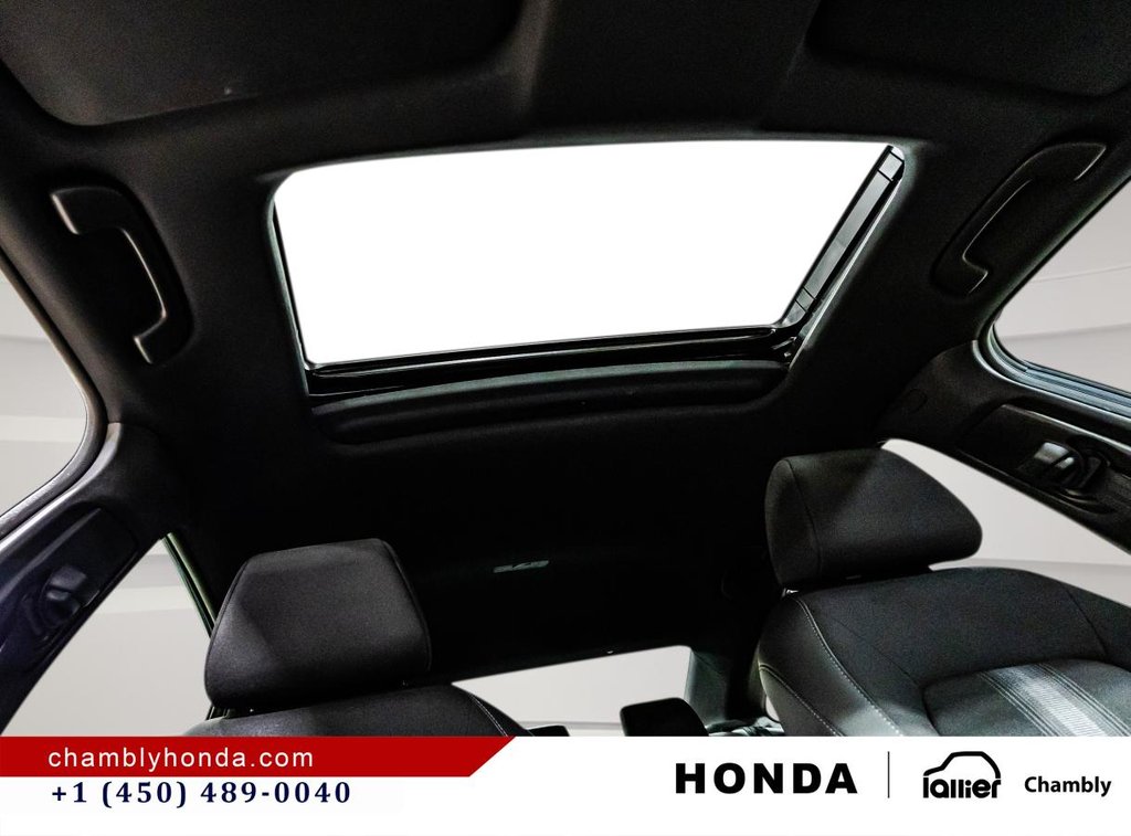 2024 Honda Civic Sport CARPLAY I SUNROOF I MAGS I STARTER I HEATED SEATS AND STEERING WHEEL I ACTIVE SECURITY in Montréal, Quebec - 18 - w1024h768px