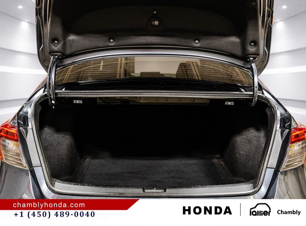 2024 Honda Civic Sport CARPLAY I SUNROOF I MAGS I STARTER I HEATED SEATS AND STEERING WHEEL I ACTIVE SECURITY in Montréal, Quebec - 15 - w1024h768px