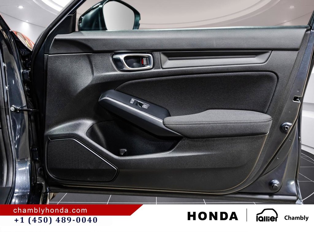2024 Honda Civic Sport CARPLAY I SUNROOF I MAGS I STARTER I HEATED SEATS AND STEERING WHEEL I ACTIVE SECURITY in Montréal, Quebec - 16 - w1024h768px