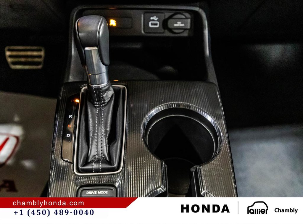 2024 Honda Civic Sport CARPLAY I SUNROOF I MAGS I STARTER I HEATED SEATS AND STEERING WHEEL I ACTIVE SECURITY in Montréal, Quebec - 25 - w1024h768px