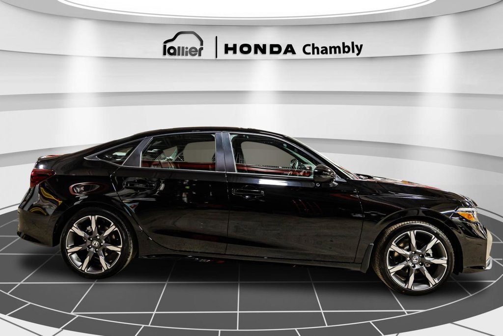 2026 Honda Civic Touring Hybrid, cuir, toit, full in Montréal, Quebec - 8 - w1024h768px