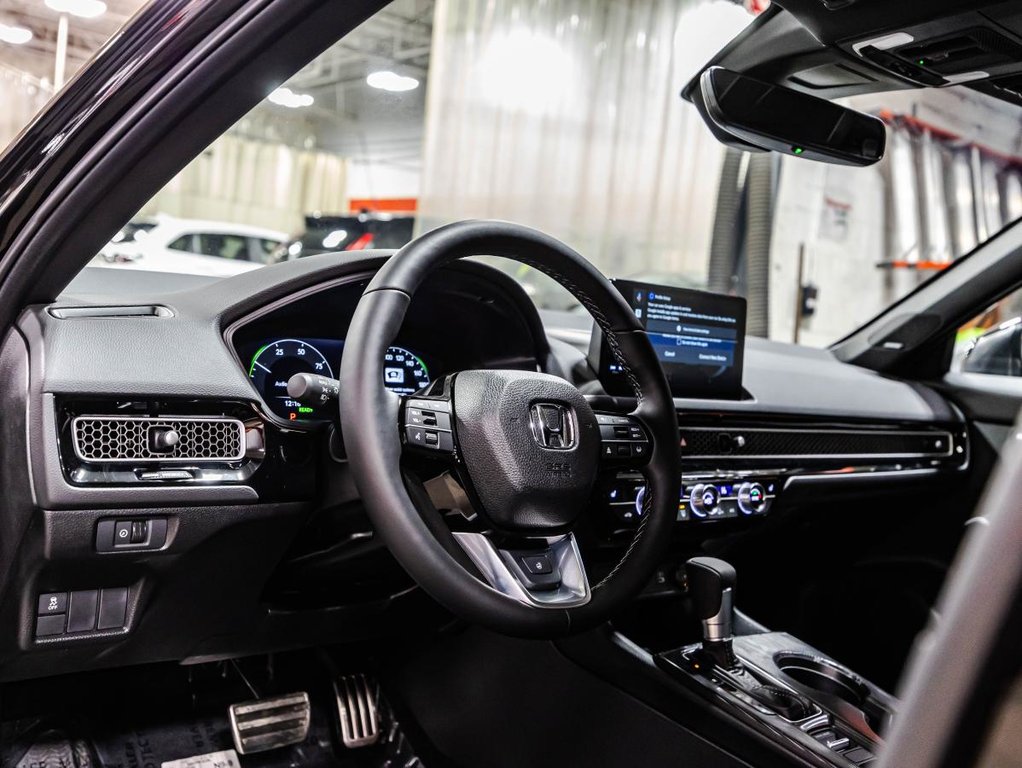 2026 Honda Civic Touring Hybrid, cuir, toit, full in Montréal, Quebec - 21 - w1024h768px