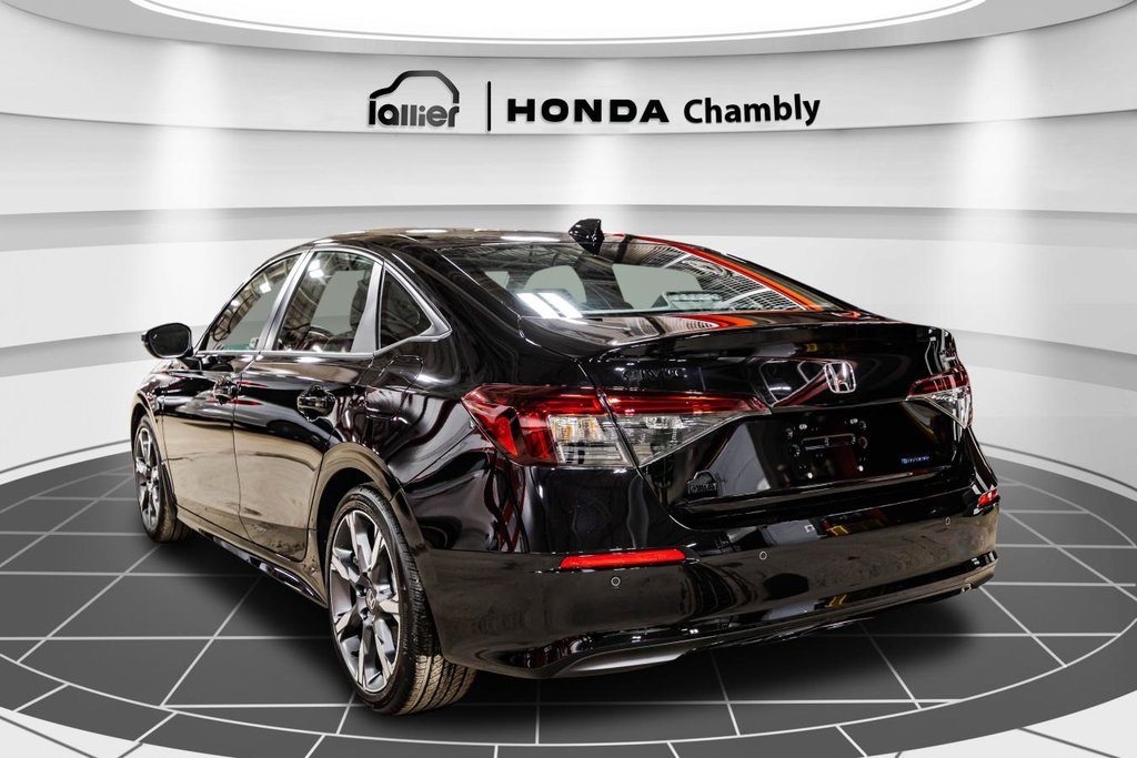 2026 Honda Civic Touring Hybrid, cuir, toit, full in Montréal, Quebec - 5 - w1024h768px