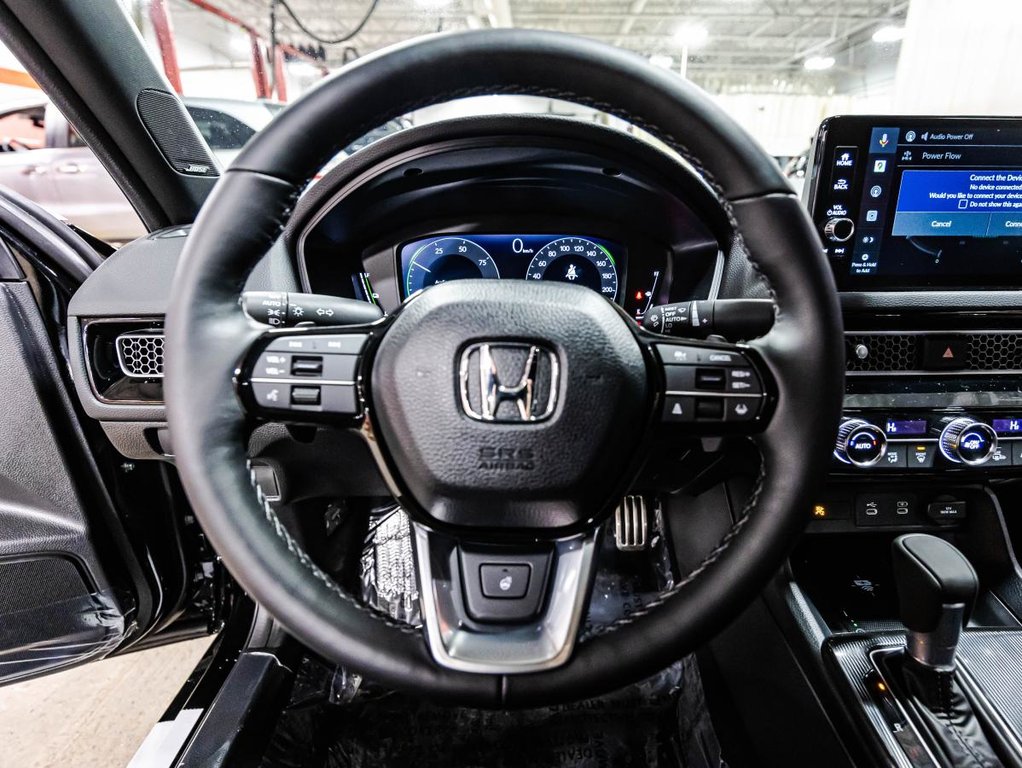 2026 Honda Civic Touring Hybrid, cuir, toit, full in Montréal, Quebec - 23 - w1024h768px