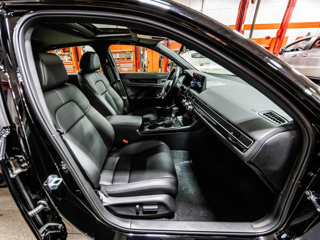 2026 Honda Civic Touring Hybrid, cuir, toit, full in Montréal, Quebec - 18 - w1024h768px