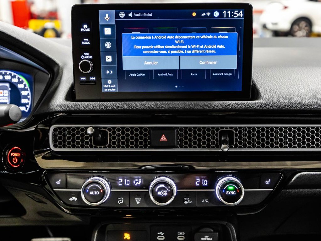 2026 Honda Civic Sport Touring eCVT DEMO in Montréal, Quebec - 25 - w1024h768px