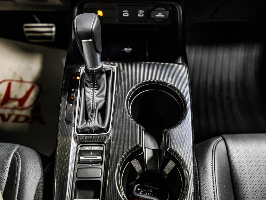 2026 Honda Civic Sport Touring eCVT DEMO in Montréal, Quebec - 26 - w1024h768px