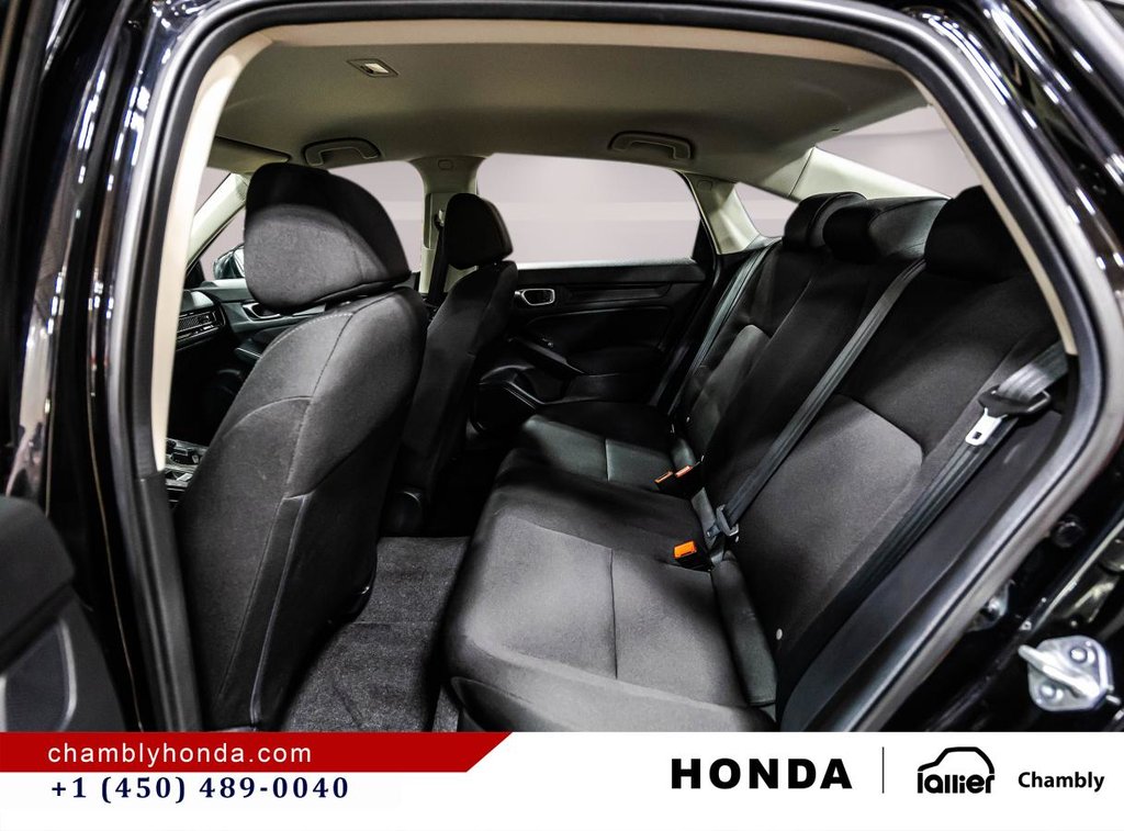 2026 Honda Civic LX 8,000 KM !!! I CARPLAY I HEATED SEATS I STARTER I CAMERA I ACTIVE SECURIY in Montréal, Quebec - 13 - w1024h768px