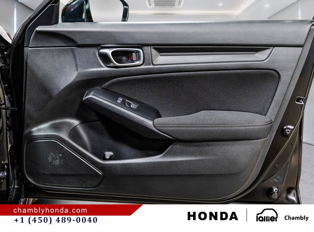 Honda Civic Sport  CARPLAY I SUNROOF I MAGS I HEATED SEATS AND STEERING WHEEL I STARTER I ACTIVE SECURITY 2026 à Montréal, Québec - 16 - w1024h768px
