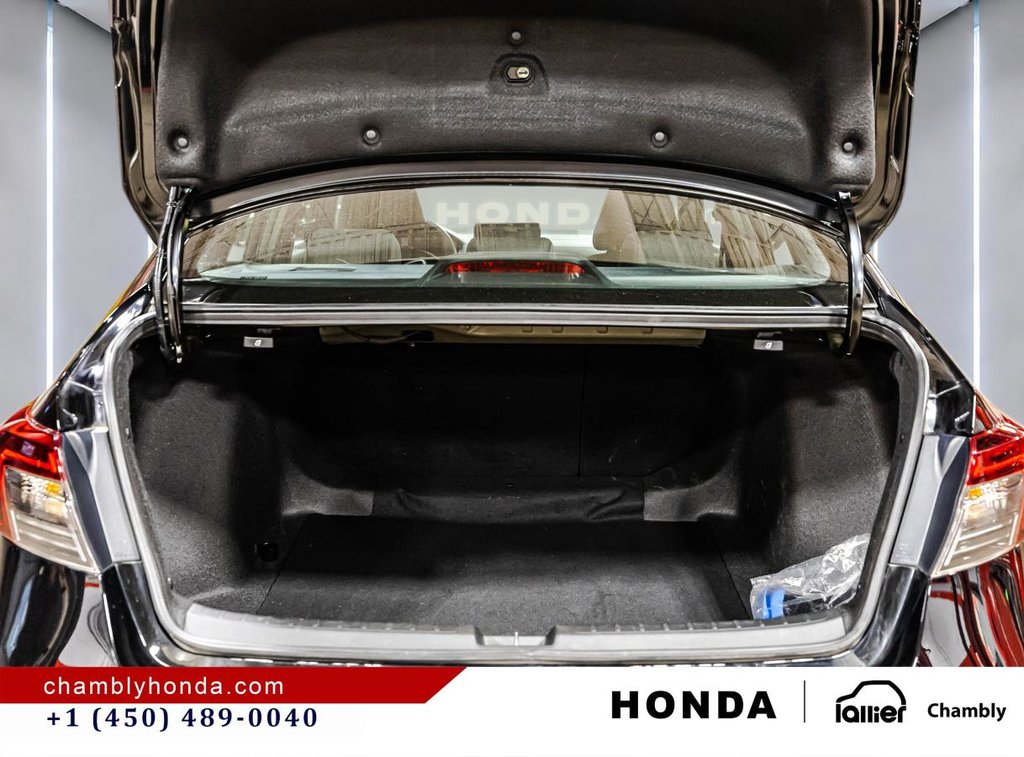 Honda Civic Sport  CARPLAY I SUNROOF I MAGS I HEATED SEATS AND STEERING WHEEL I STARTER I ACTIVE SECURITY 2026 à Montréal, Québec - 15 - w1024h768px