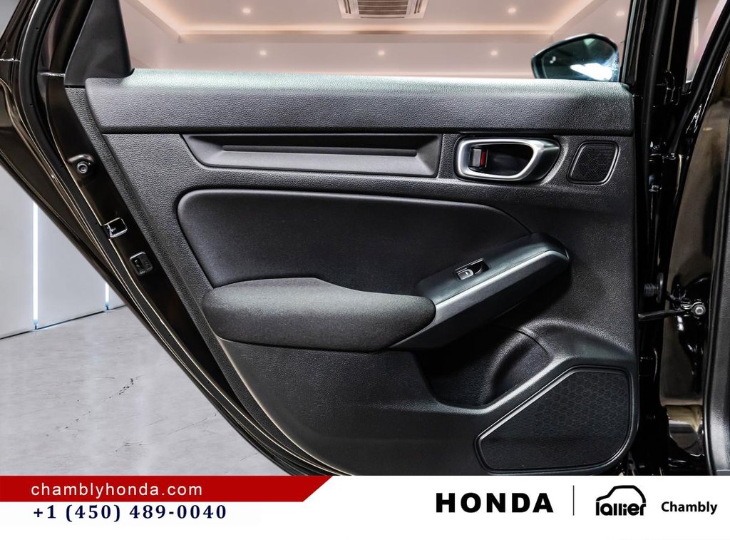 Honda Civic Sport CVT  SUNRROG I MAGS I HEATED SEATS & STEERING WHEEL I CARPLAY I  STARTER I ACTIVE SECURITY 2026 à Montréal, Québec - 12 - w1024h768px