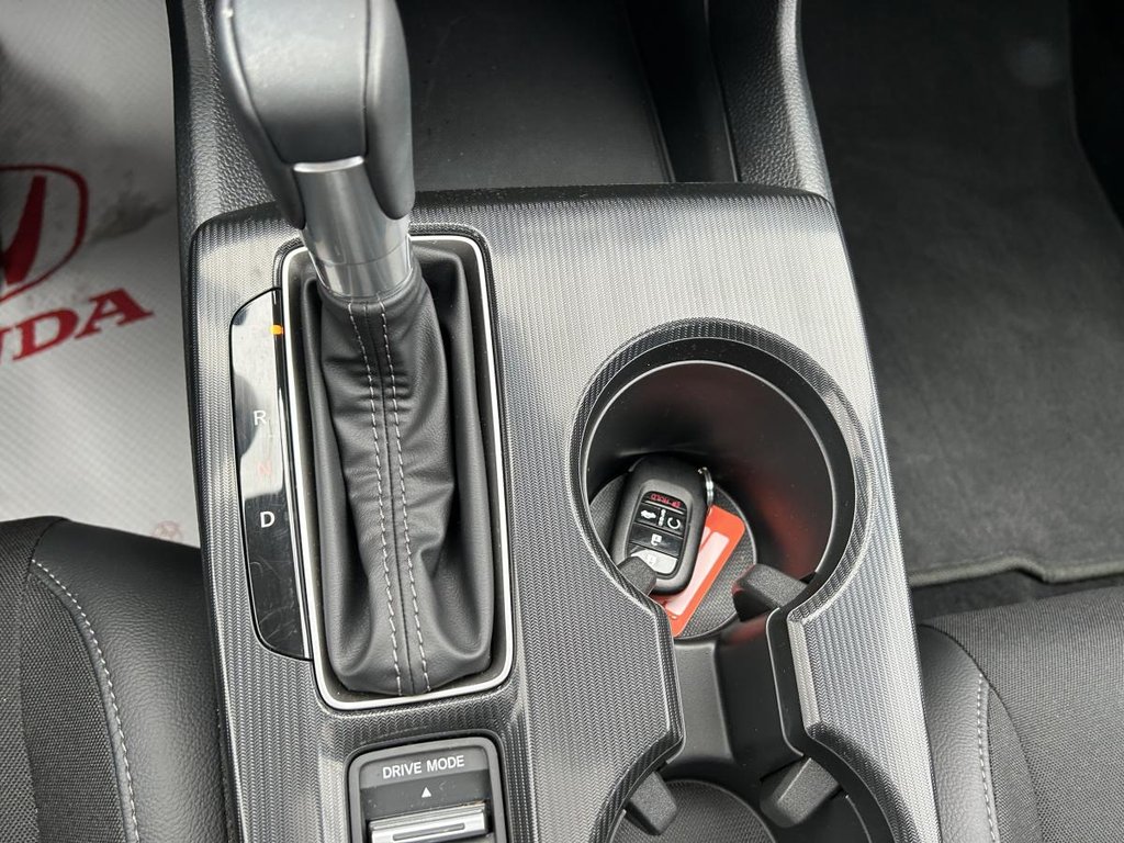 Honda Civic Sport SUNRROF I MAGS HEATED SEATS AND STEERING WHEEL I STARTER I CAMERA I ACIVE SECURITY 2026 à Montréal, Québec - 18 - w1024h768px