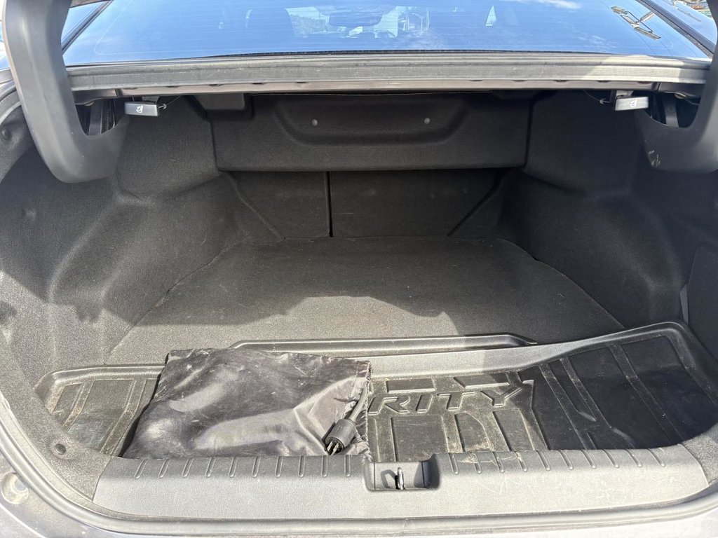 2020 Honda Clarity Plug-in Hybrid Sedan 1 OWNER I NO ACCIDENT I MAINTENANCE AT CHAMBLY HONDA in Montréal, Quebec - 6 - w1024h768px