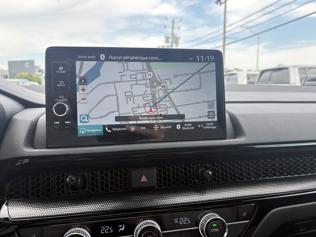 Honda CR-V Hybrid Touring AWD CARPLAYU I SUNROOF I MAGS I HEATED SEATS AND STEERING WHEEL I ACTIVE SECURITY I STARTER 2023 à Montréal, Québec - 10 - w1024h768px