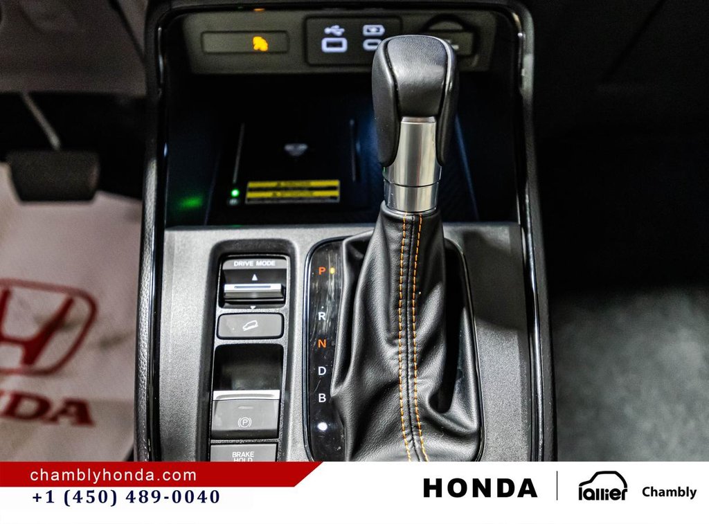 Honda CR-V Hybrid Touring AWD 7 YEARS/200,000 KM HONDA WARRANTY INCLUDED   I 5,500$ VALUE I VALID UNTIL NOV. 2031 2025 à Montréal, Québec - 27 - w1024h768px