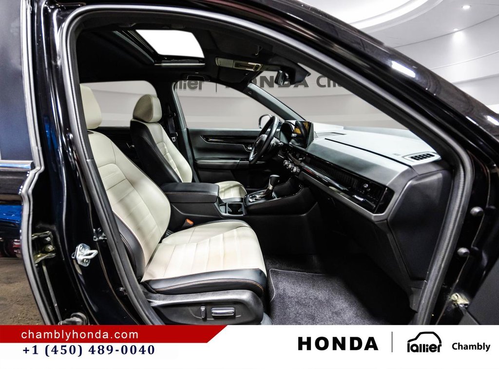 Honda CR-V Hybrid Touring AWD 7 YEARS/200,000 KM HONDA WARRANTY INCLUDED   I 5,500$ VALUE I VALID UNTIL NOV. 2031 2025 à Montréal, Québec - 19 - w1024h768px