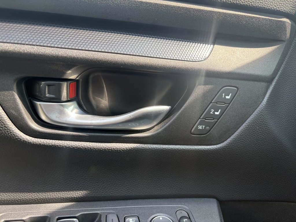 Honda CR-V Hybrid EX-L AWD LEATHER I SUNROOF I MAGS I CARPLAY I HEATED SEATS AND STEERING WHEEL I ACTIVE SECURITY 2025 à Montréal, Québec - 16 - w1024h768px