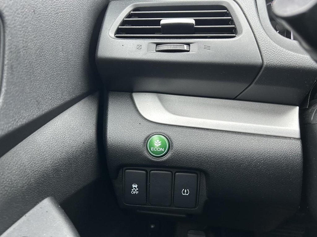 Honda CR-V EX 1 PROPRIO I NO ACCIDENT I MAINTENANCE AT CHAMBLY HONDA 2014 à Montréal, Québec - 12 - w1024h768px