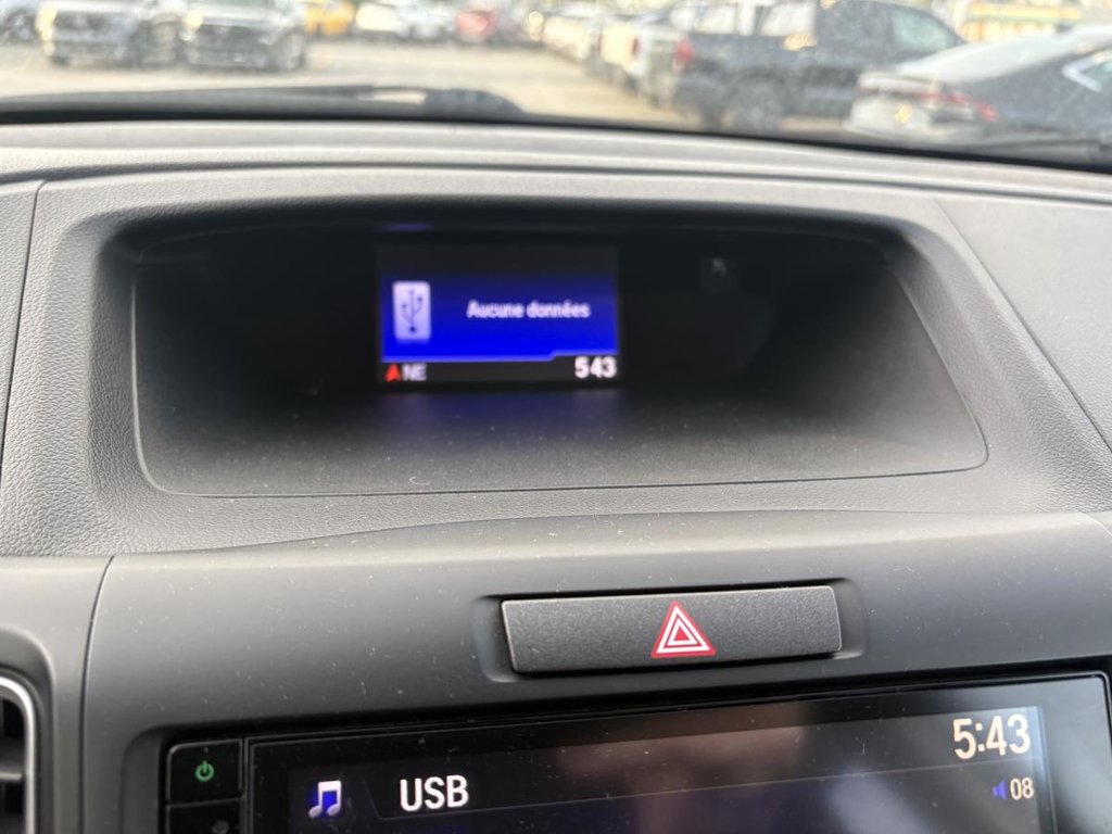 2015 Honda CR-V EX AWD SUNROOF I MAGS I CAMERA I HEATED SEATS I BLUETOOTH in Montréal, Quebec - 10 - w1024h768px