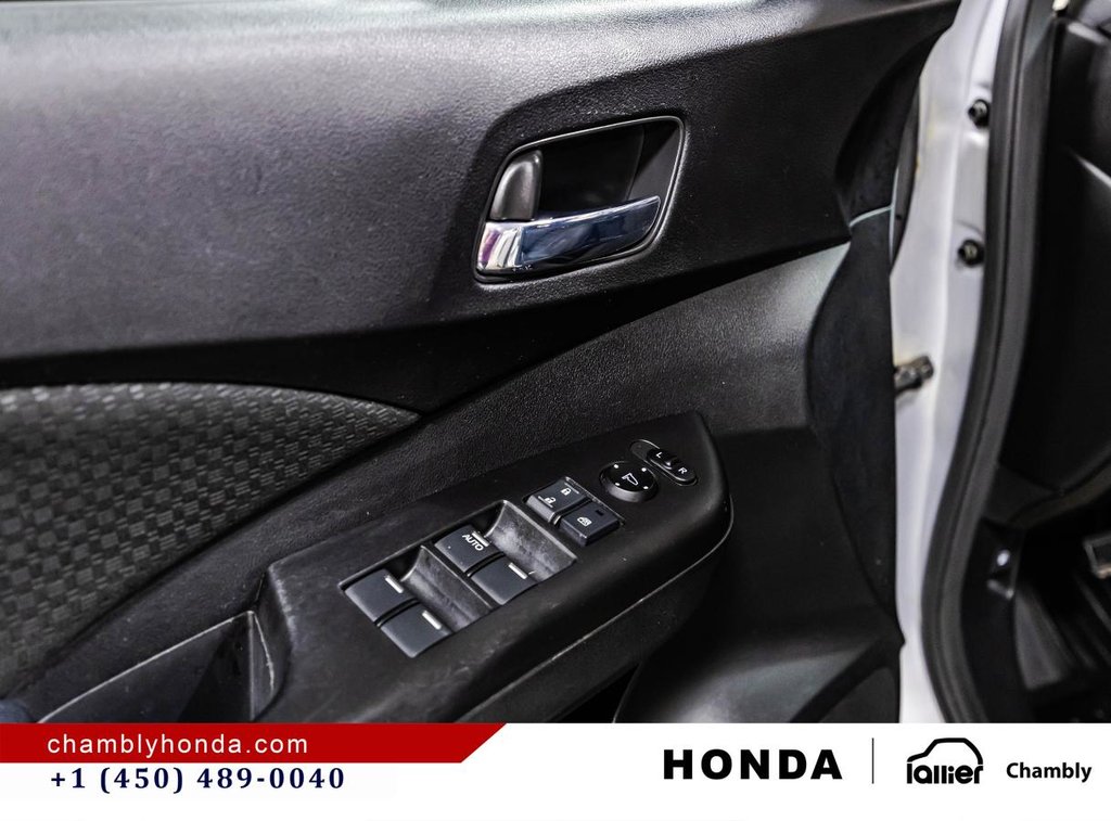 2015 Honda CR-V EX AWD SUNROOF I MAGS I CAMERA I HEATED SEATS I BLUETOOTH in Montréal, Quebec - 12 - w1024h768px