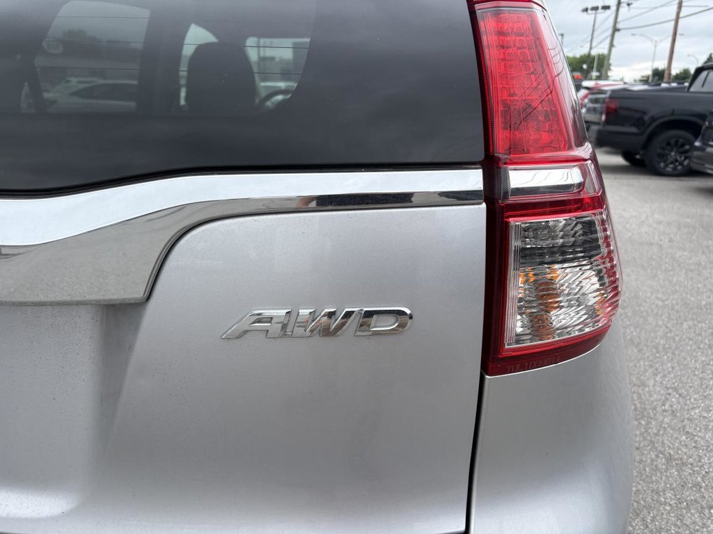 2016 Honda CR-V LX AWD I 74,000 KM !!! I MINT I LAST YEAR WITH 2.4L ENGINE I HEATED SEATS I MAGS I CAMERA in Montréal, Quebec - 6 - w1024h768px