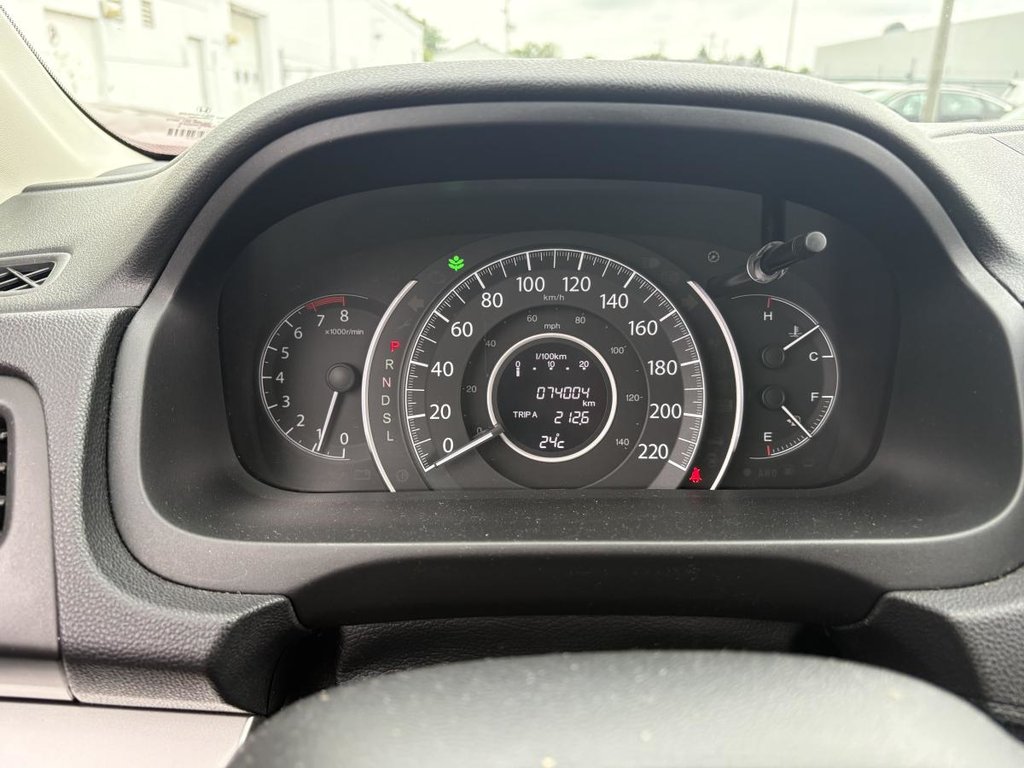 2016 Honda CR-V LX AWD I 74,000 KM !!! I MINT I LAST YEAR WITH 2.4L ENGINE I HEATED SEATS I MAGS I CAMERA in Montréal, Quebec - 12 - w1024h768px